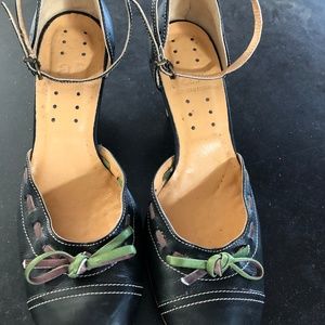 Alberto Fermani dress pumps  black/green tie  38